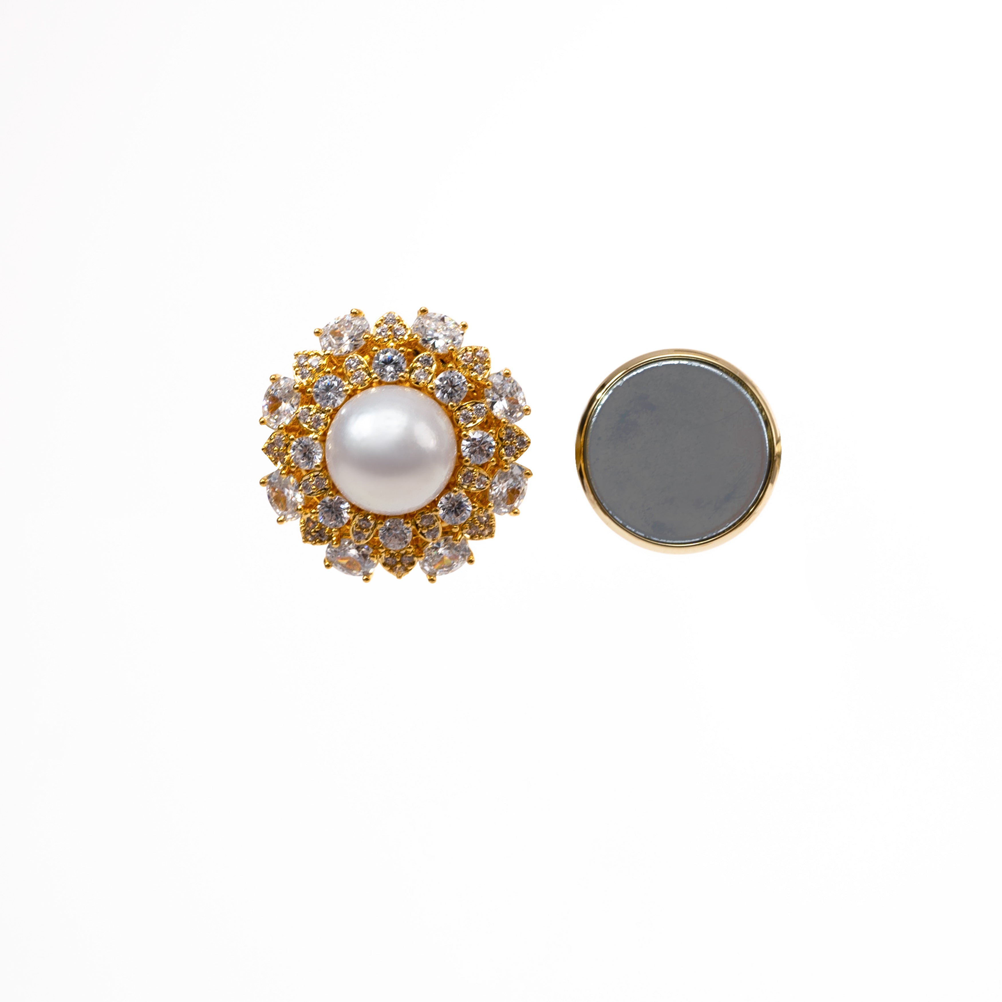 【#608】Women's Magnetic 9-10mm Pearl Brooch