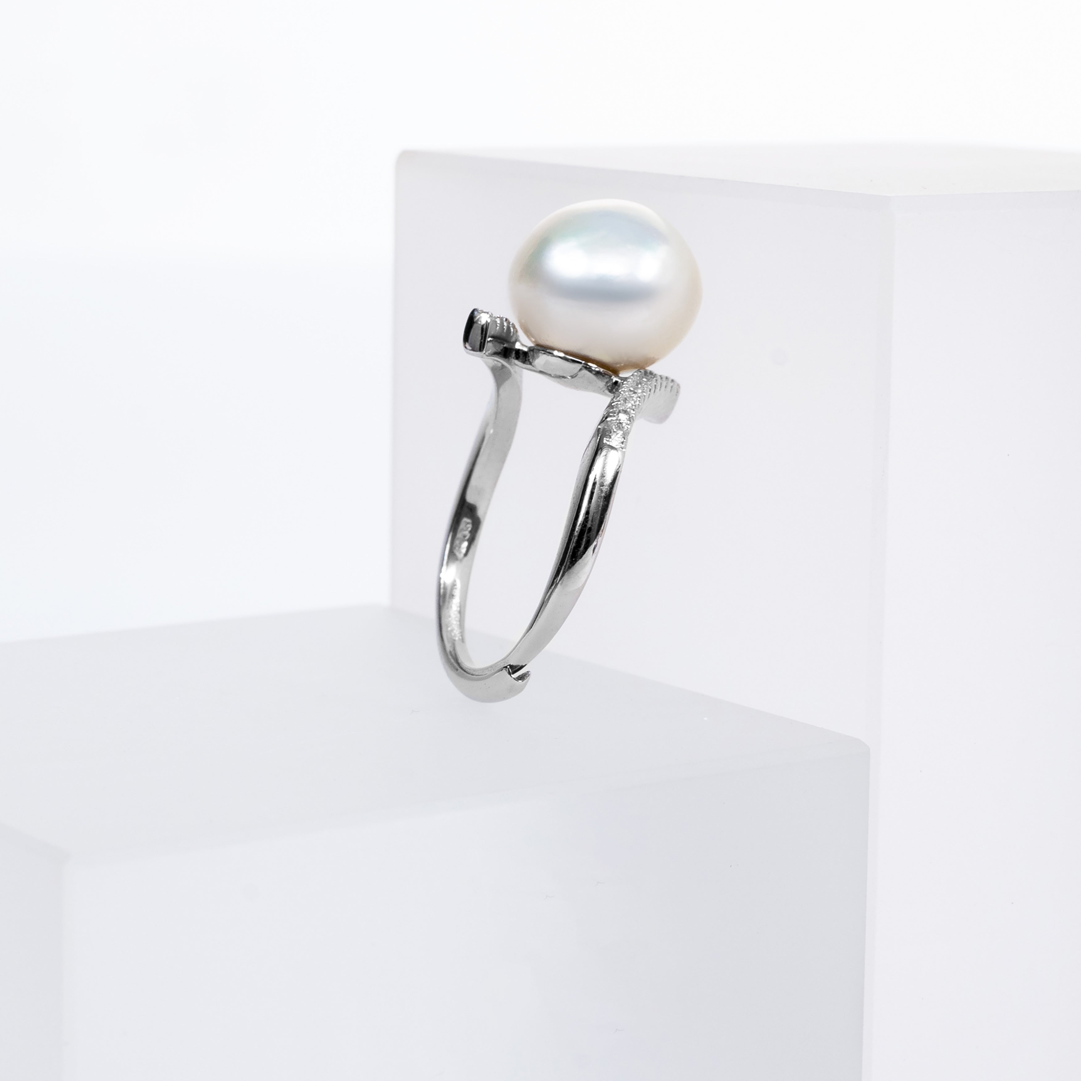 【#605】 11-12mm Baroque Pearl Ring